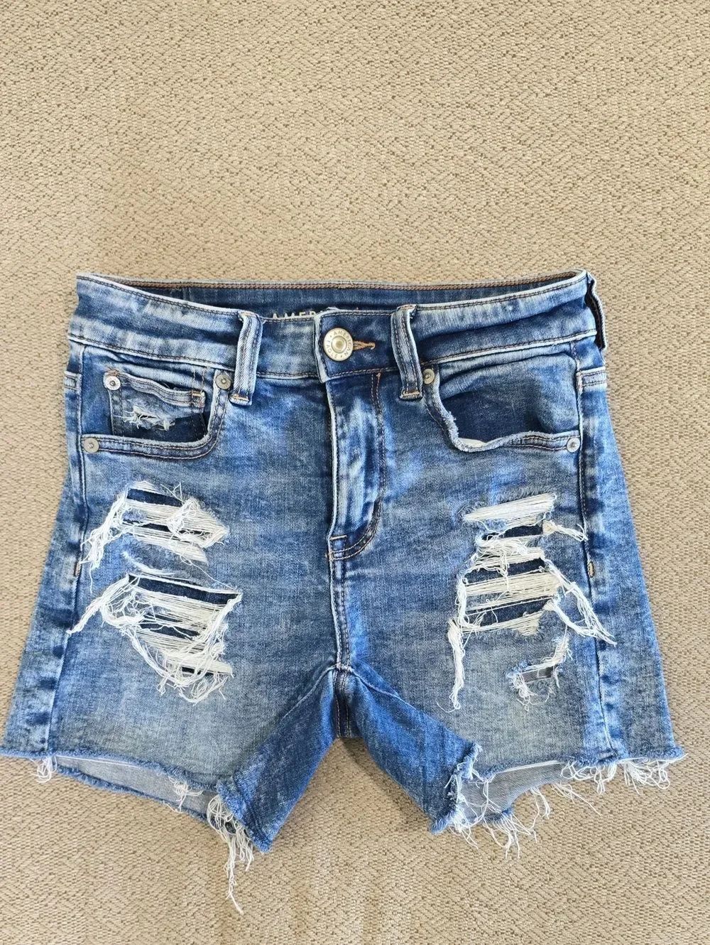 American Eagle Distressed Next Level Stretch Hi-Rise Shortie Shorts - Size 2